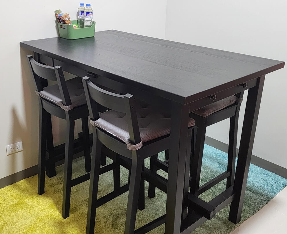Dining / Workspace
